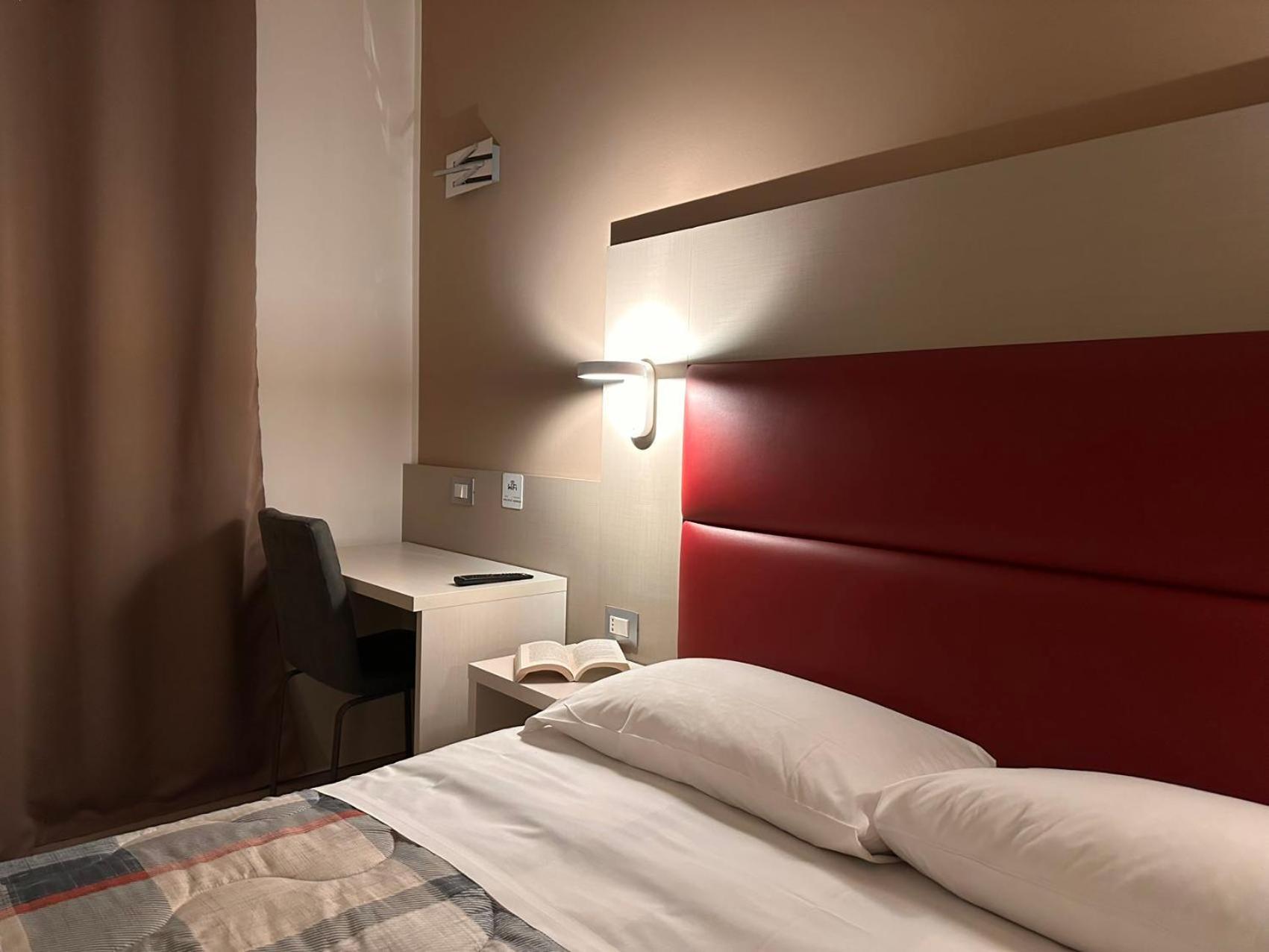 Hotel City 20 — Photos 1
